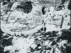 Crusoes Cave 1915
